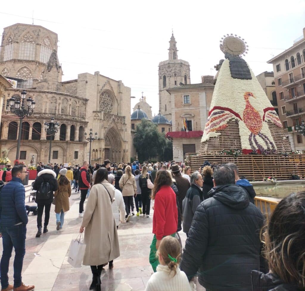 plazadelavirgenvalencia plaza-de-la-virgen-valencia